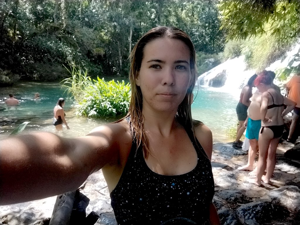 EL Nicho Cienfuegos Poceta Cristal Tali