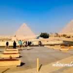 Pirámides de Giza vista mochilero Egipto