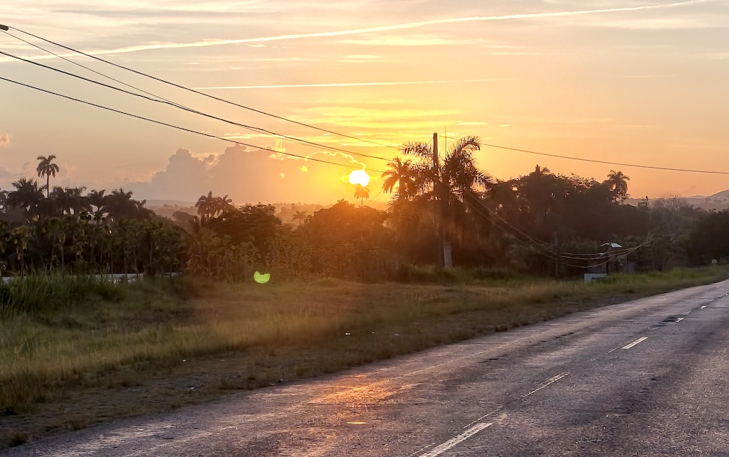 viajar por la Carretera Central de Cuba de la habana a Placetas