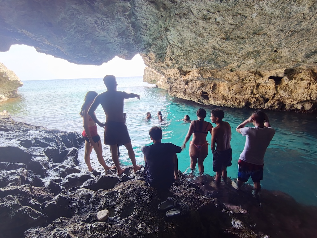 Cueva del tiburon cuba camping en Puerto escondido mayabeque