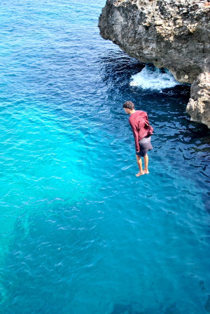 Saltos desde acantilados en Cuba Puerto Escondido