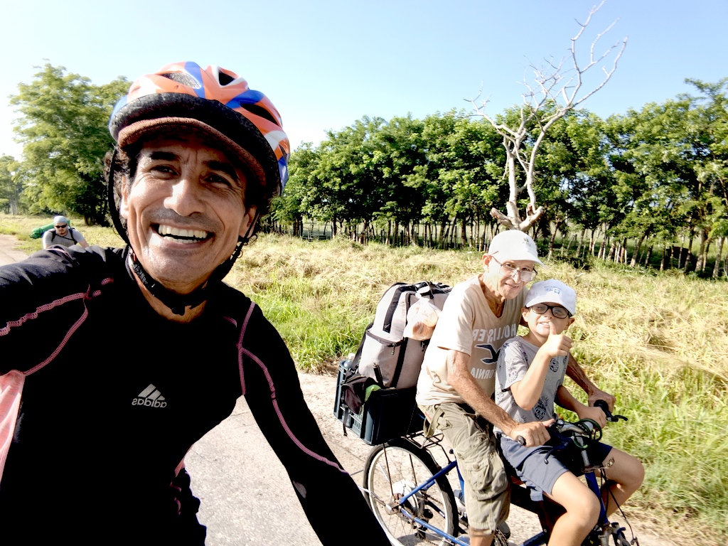 Viajar en Bici a la Loma del Taburete Artemisa Cuba