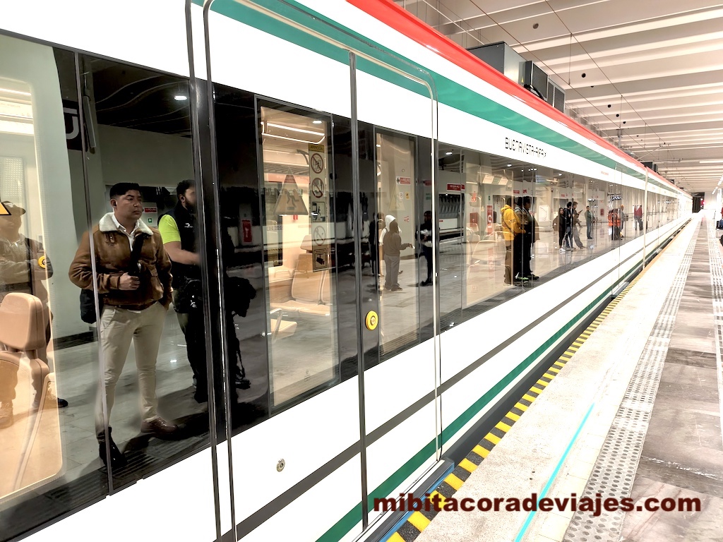 Tren Suburbano que tomé en mi llegada a México desde el Aeropuerto hasta Ciudad México