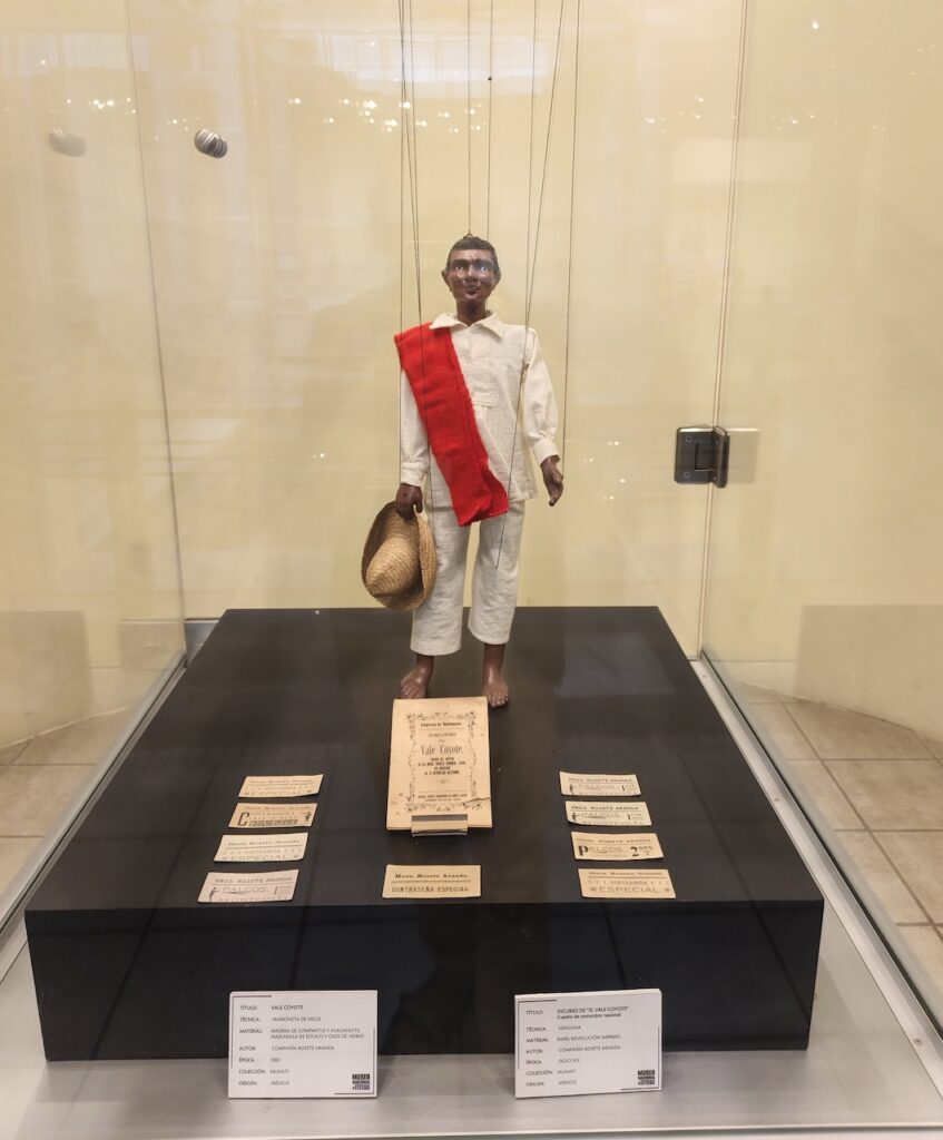 Coyote Marionetas históricas de la colección Rosete Aranda conservada en el Museo Nacional del Títere de Huamantla.