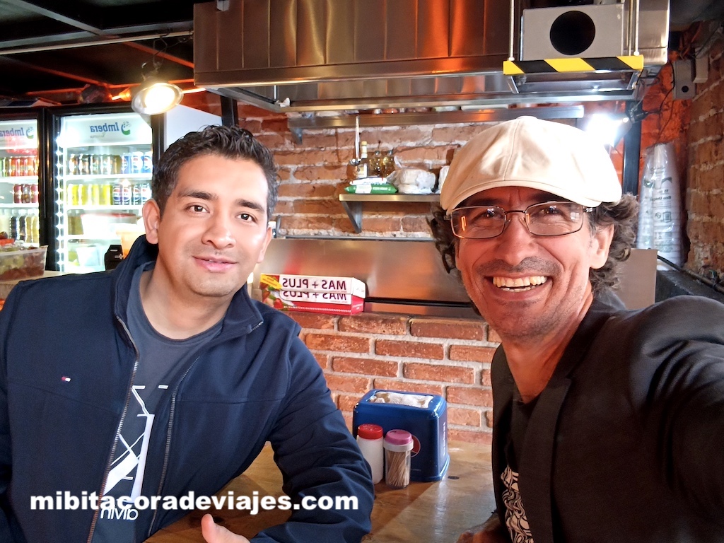 Mi llegada a México Reencuentro con Erick en Ciudad de México, años después de conocernos durante un viaje a Luxor, Egipto